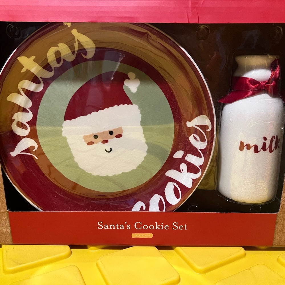 Santa's Cookie Set with Plate and Milk Bottle NWT